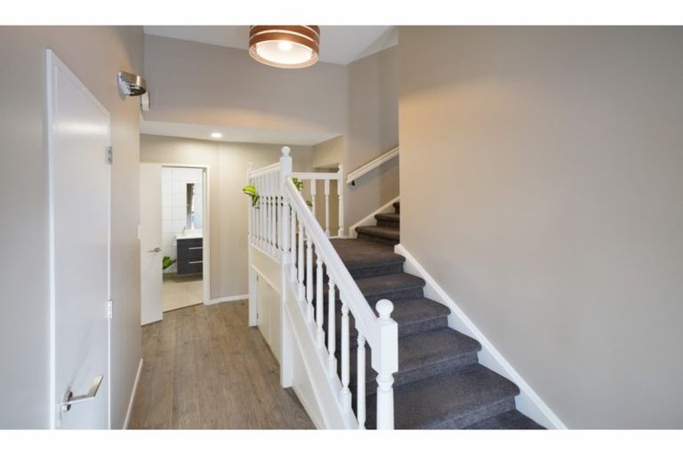 Photo of property in 6 Banff Place, Avonhead, Christchurch, 8042