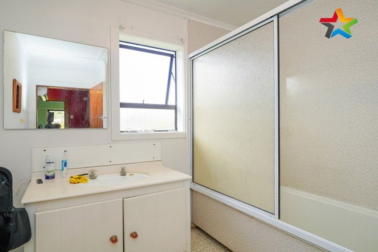 Photo of property in 80 Half Mile Road, Tuatapere, 9620