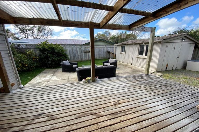 Photo of property in 21 Knowles Street, Terrace End, Palmerston North, 4410