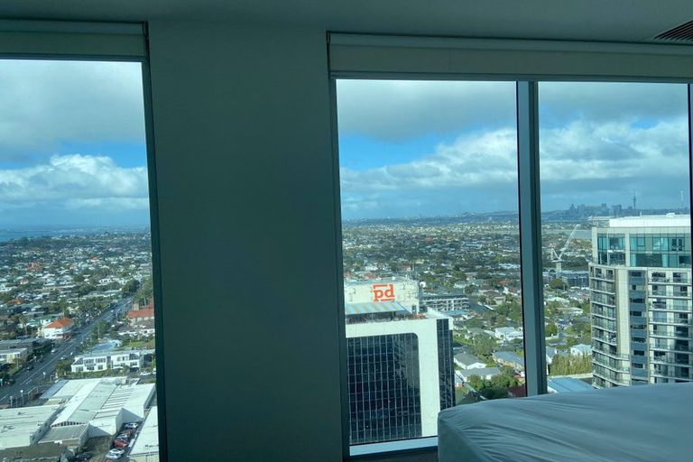 Photo of property in Sentinel Apartments, 2202/3 Northcroft Street, Takapuna, Auckland, 0622