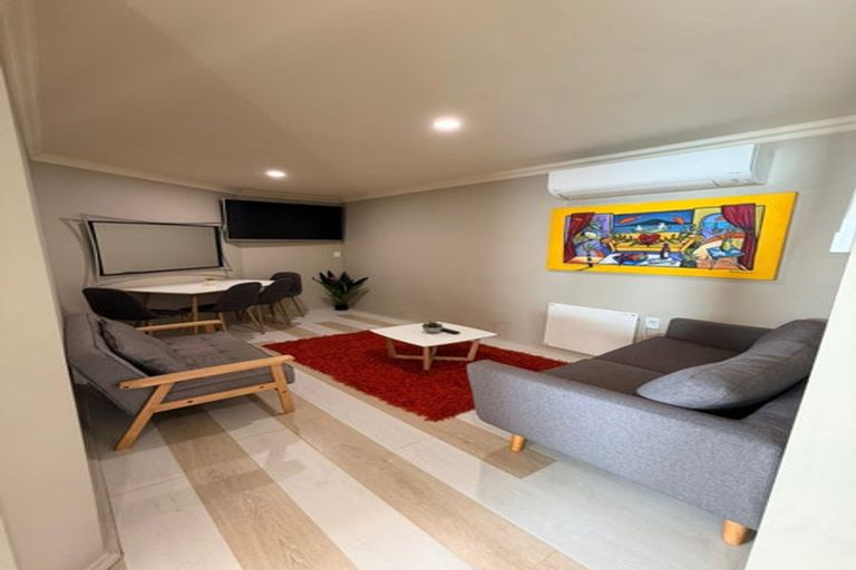 Photo of property in 13 Living Stream Road, Albany Heights, Auckland, 0632