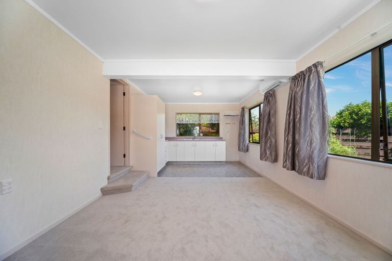 Photo of property in 15 Normand Place, Richmond Heights, Taupo, 3330