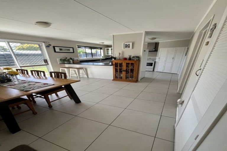 Photo of property in 4 Dove Place, Westbrook, Palmerston North, 4412