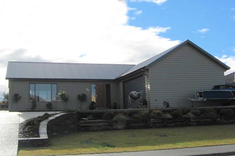 Photo of property in 104 Mount Iron Drive, Wanaka, 9305