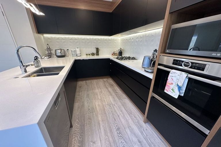 Photo of property in 3 Roa Avenue, Hobsonville, Auckland, 0616