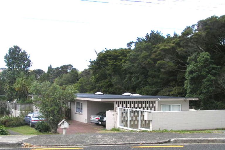 Photo of property in 17 Kauri Glen Road, Northcote, Auckland, 0627