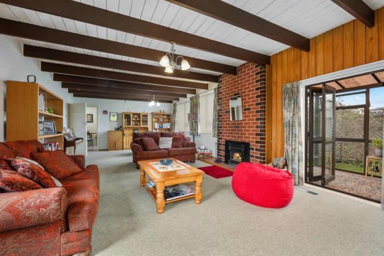 Photo of property in 13 Elm Street, Ebdentown, Upper Hutt, 5018