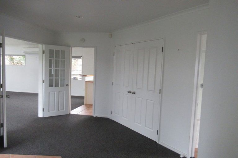 Photo of property in 5 Adrian Grove, Waikanae Beach, Waikanae, 5036