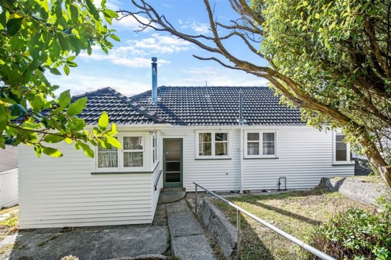 Photo of property in 108 Ironside Road, Johnsonville, Wellington, 6037