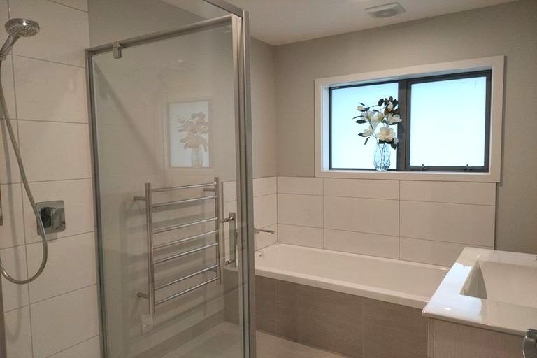 Photo of property in 5 Henrietta Maxwell Grove, Wainuiomata, Lower Hutt, 5014