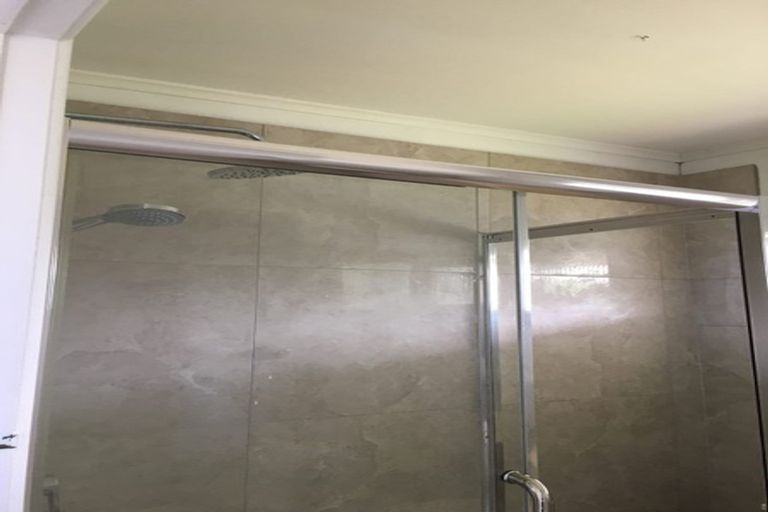 Photo of property in 11 Matipo Road, Mairangi Bay, Auckland, 0630