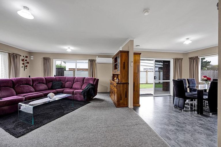 Photo of property in 9 Hobson Street, Normanby, Hawera, 4614