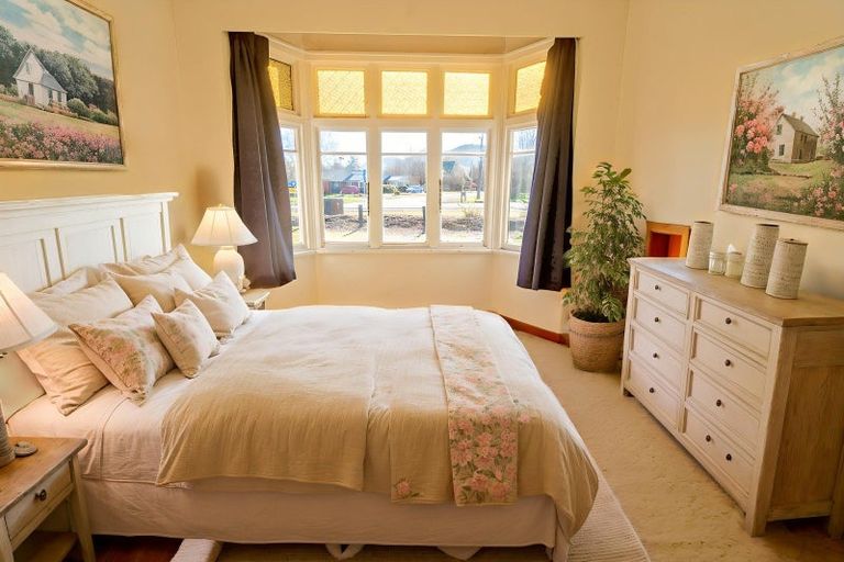 Photo of property in 4 Laura Street, Lumsden, 9730