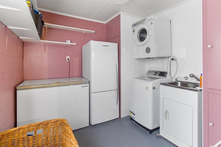 Photo of property in 11 Ashburn Street, Oamaru North, Oamaru, 9400