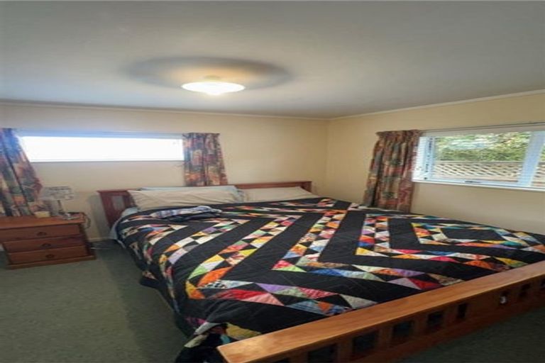 Photo of property in 19 Patons Road, Howick, Auckland, 2014