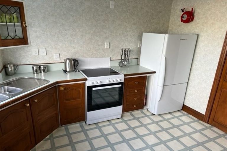 Photo of property in 10 Cluny Road, Plimmerton, Porirua, 5026