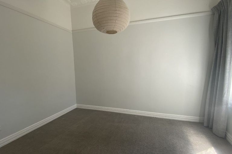 Photo of property in 17 Horner Street, Newtown, Wellington, 6021