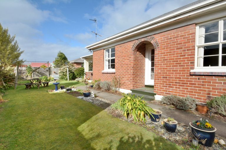 Photo of property in 137a Bay View Road, South Dunedin, Dunedin, 9012