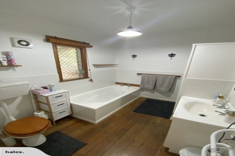 Photo of property in 75 Tuhikaramea Road, Dinsdale, Hamilton, 3204