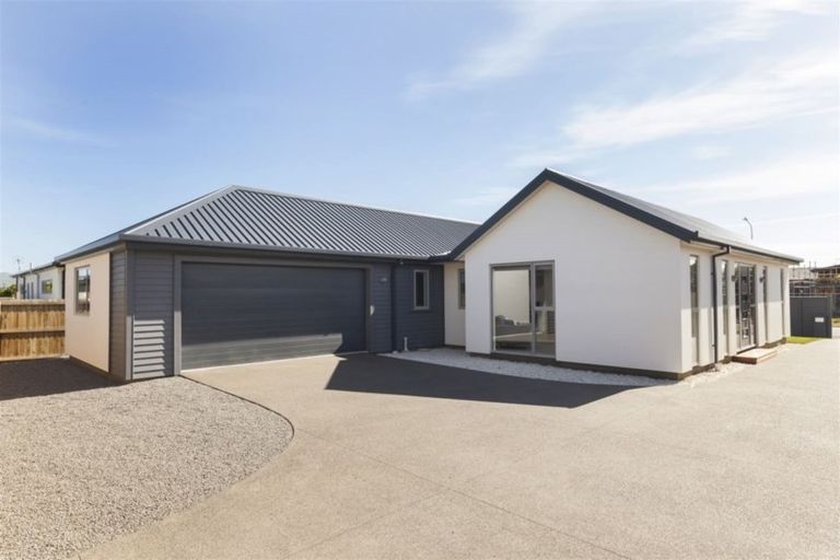Photo of property in 18 Kingsbridge West, Burwood, Christchurch, 8083