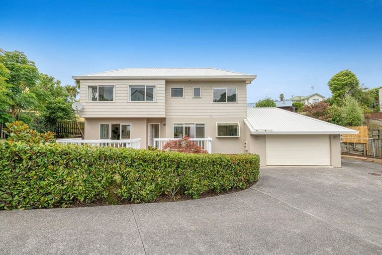 Photo of property in 2/39 Rifleman Rise, Unsworth Heights, Auckland, 0632