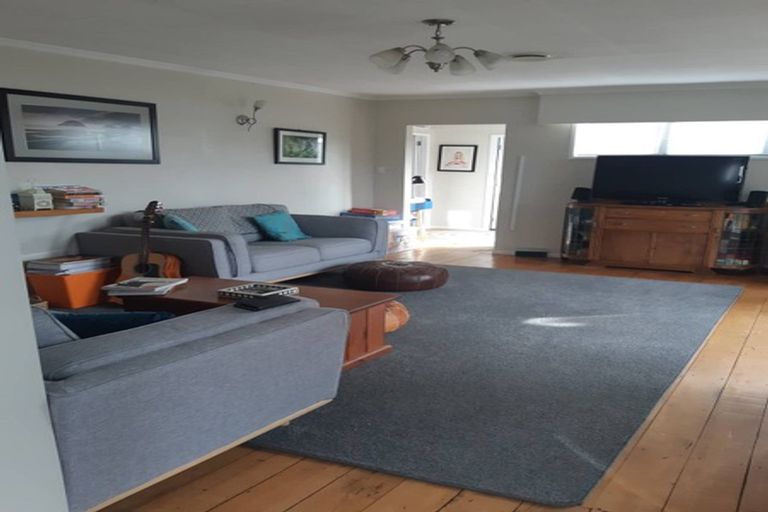 Photo of property in 2 Rainsford Street, Moturoa, New Plymouth, 4310