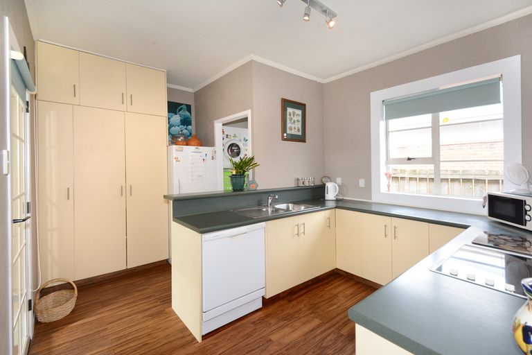 Photo of property in 137a Bay View Road, South Dunedin, Dunedin, 9012