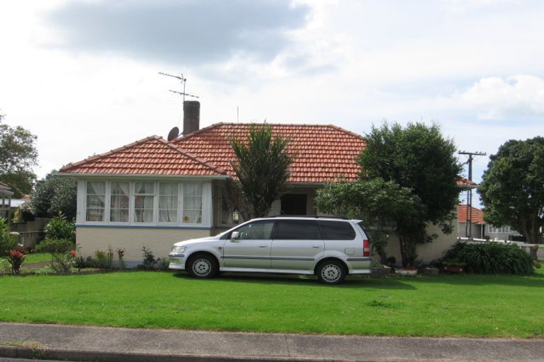 Photo of property in 27 Alamein Road, Panmure, Auckland, 1072