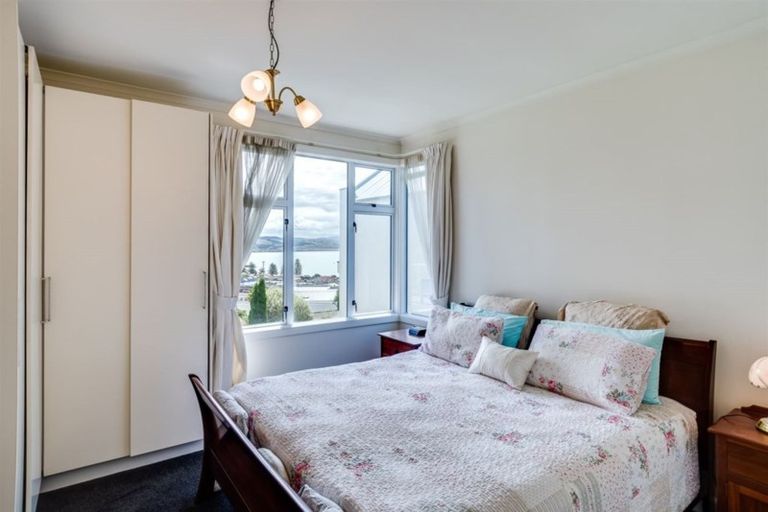 Photo of property in 5 Milton Terrace, Hospital Hill, Napier, 4110