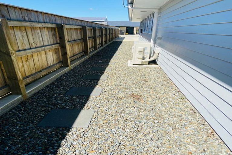 Photo of property in 10 Ivy Lane, Kelvin Grove, Palmerston North, 4414