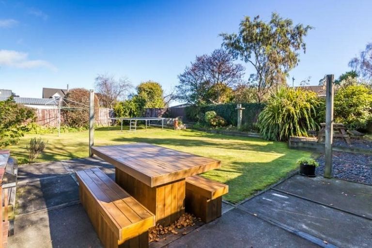 Photo of property in 102 Hyde Avenue, Richmond Heights, Taupo, 3330