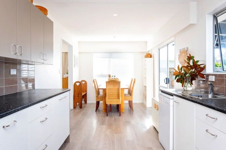 Photo of property in 16 Foster Terrace, Onekawa, Napier, 4110