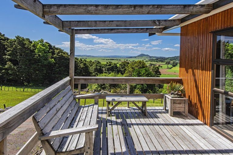 Photo of property in 8 Old Loop Road, Ngararatunua, Whangarei, 0176
