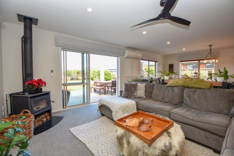 Photo of property in 50 Armstrong Avenue, Carterton, 5713