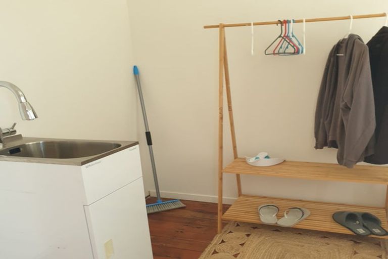 Photo of property in 60 Mclarin Road, Glenbrook, Waiuku, 2681