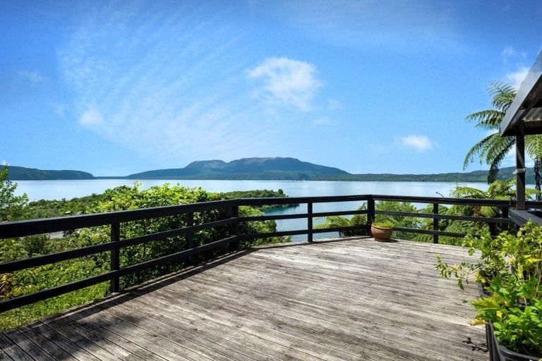 Photo of property in 62 Spencer Road, Lake Tarawera, Rotorua, 3076