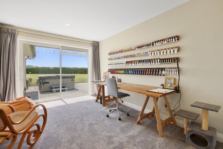 Photo of property in 178 School Road, West Eyreton, Rangiora, 7475