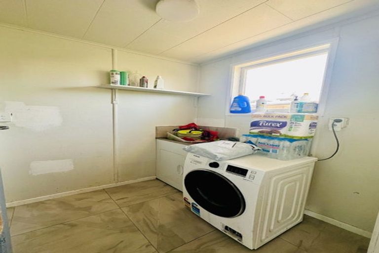 Photo of property in 47 Friesian Drive, Mangere, Auckland, 2022