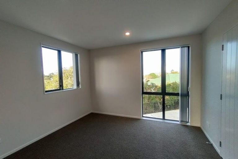 Photo of property in 5/9 Beaufield Lane, Te Atatu Peninsula, Auckland, 0610