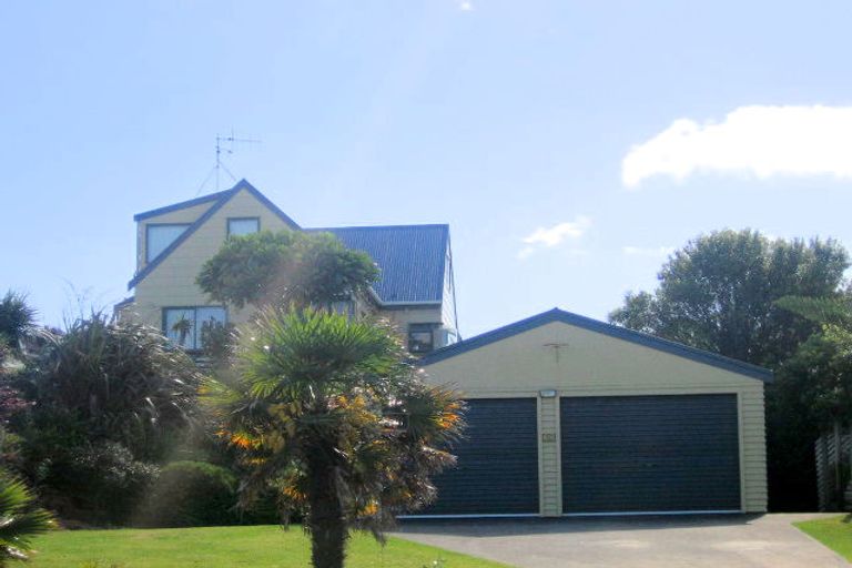 Photo of property in 33 Hanlen Avenue, Waihi Beach, 3611