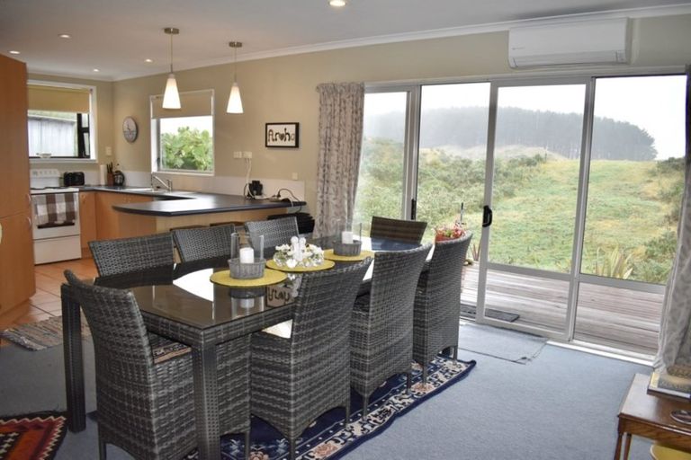 Photo of property in 12 Rata Street, Otaki Beach, Otaki, 5512