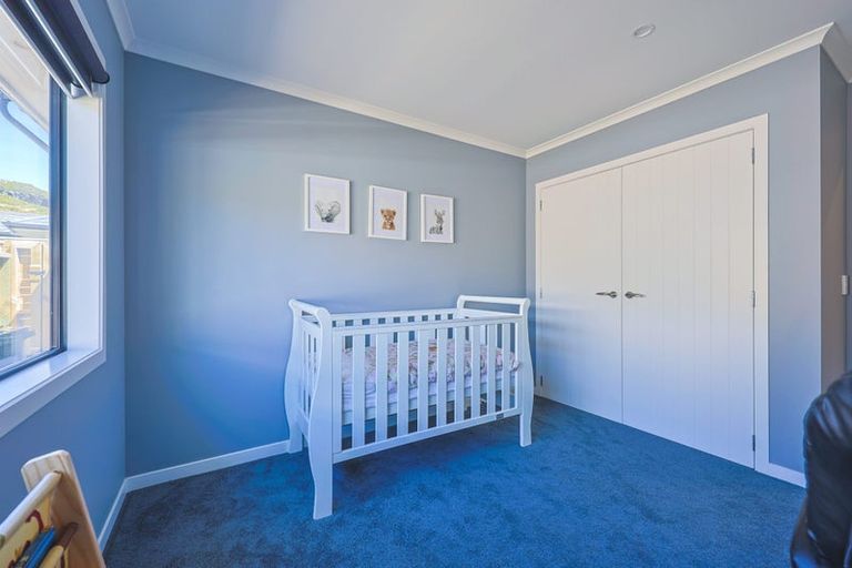 Photo of property in 9 Weatherdeck Close, Whitby, Porirua, 5024