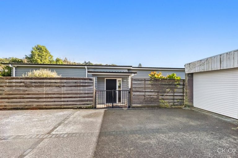 Photo of property in 90b Stokes Valley Road, Stokes Valley, Lower Hutt, 5019
