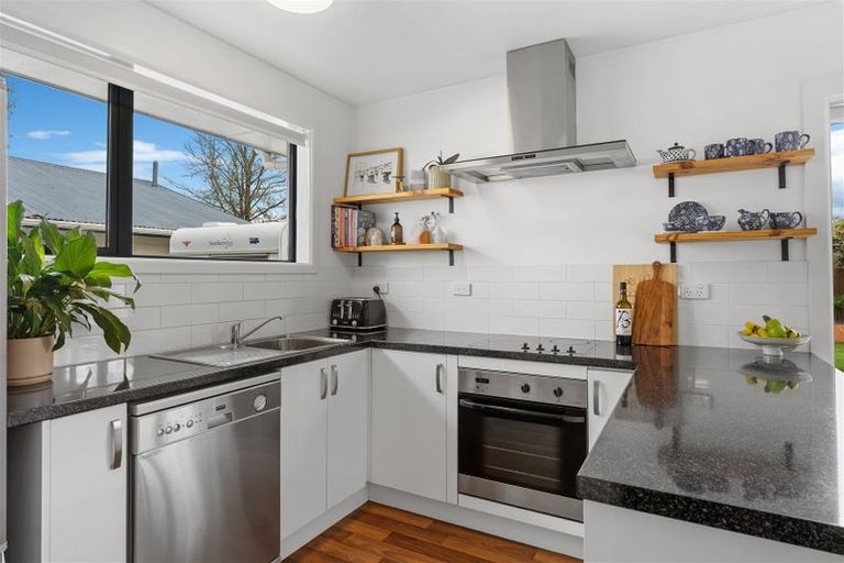 Photo of property in 36 Leacroft Street, Bishopdale, Christchurch, 8053