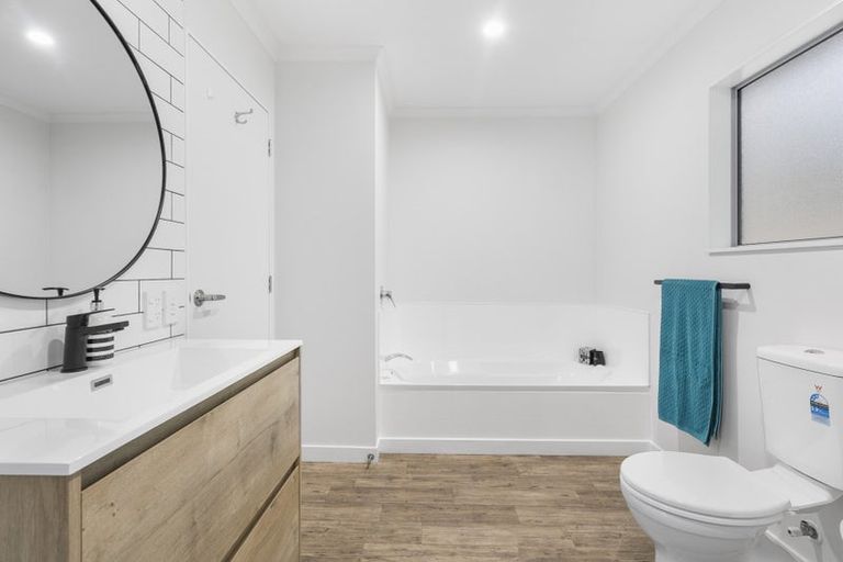 Photo of property in 24b Rimutaka Street, Paraparaumu, 5032