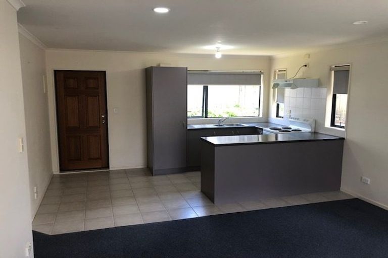 Photo of property in 12 Japonica Drive, Beach Haven, Auckland, 0626