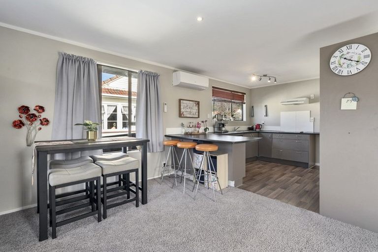 Photo of property in 2/79 Molesworth Street, Taita, Lower Hutt, 5011