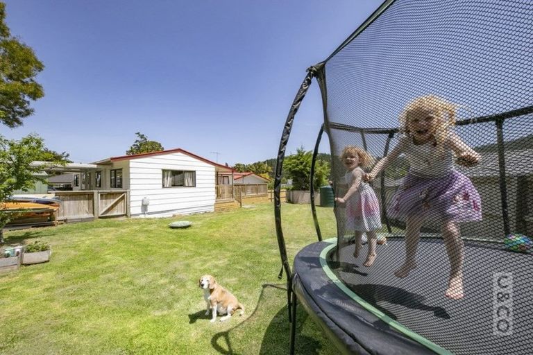 Photo of property in 9 Duke Street, Riverhead, 0820