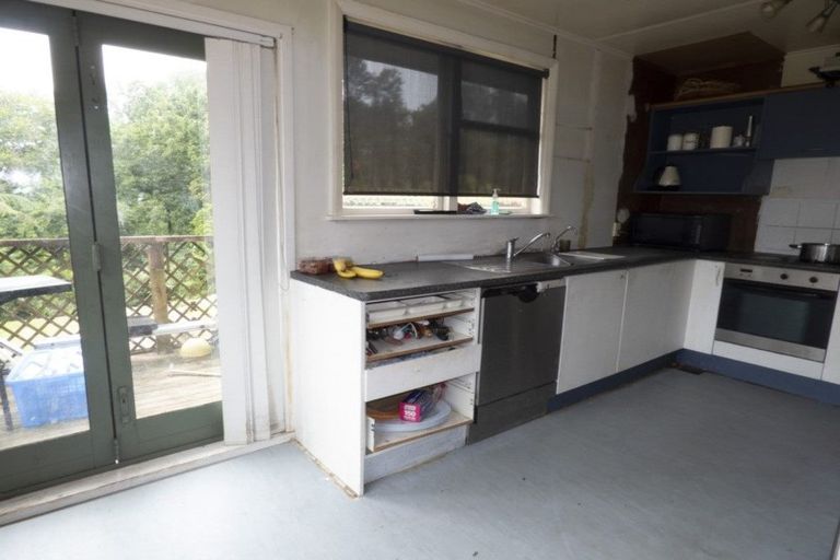 Photo of property in 15 Wiremu Place, Blagdon, New Plymouth, 4310