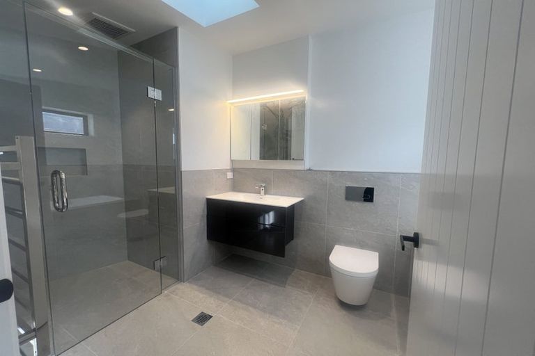 Photo of property in 4 Red Deer Rise, Kelvin Heights, Queenstown, 9300